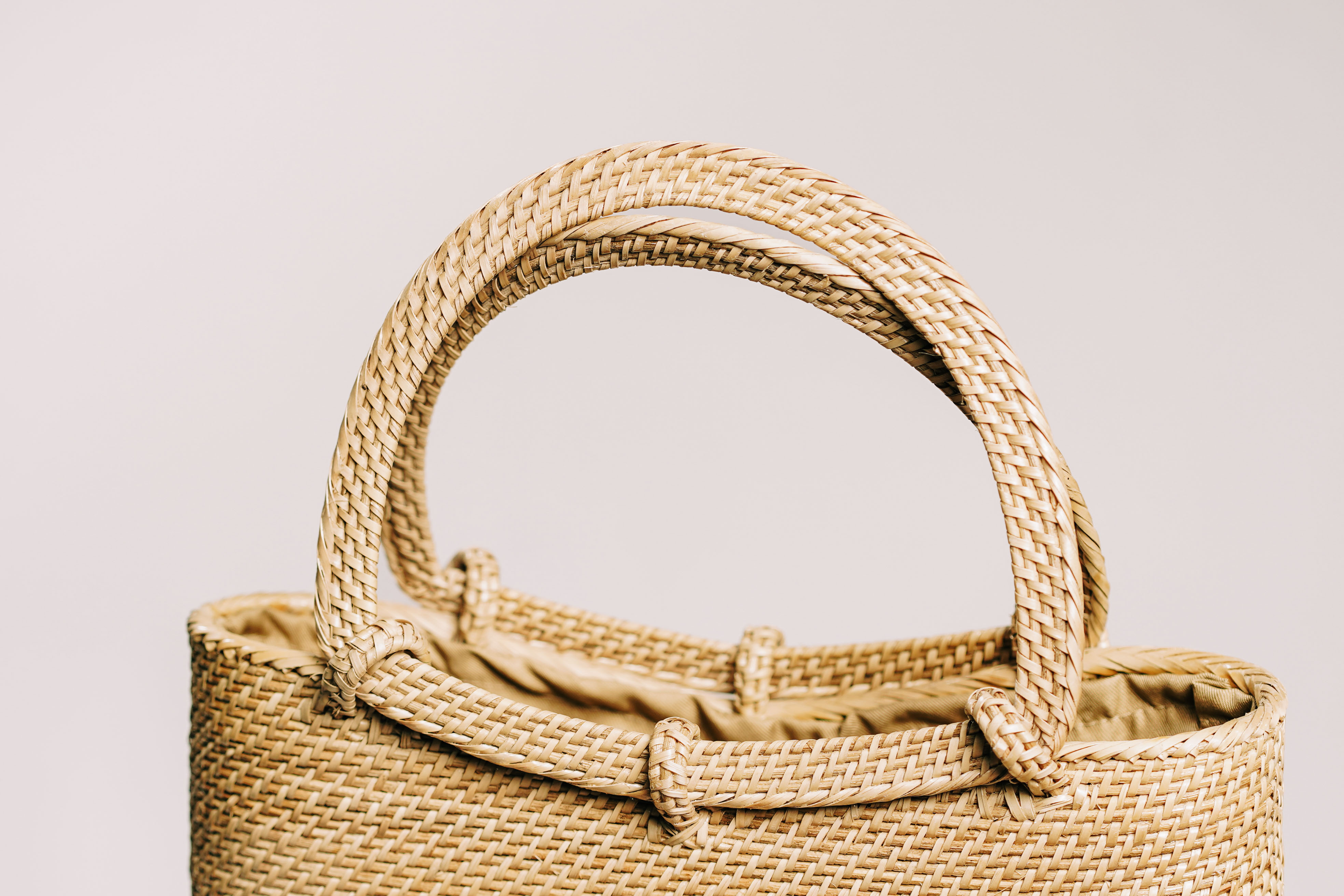 Maddy Lí Sinag luxury handbag detail view