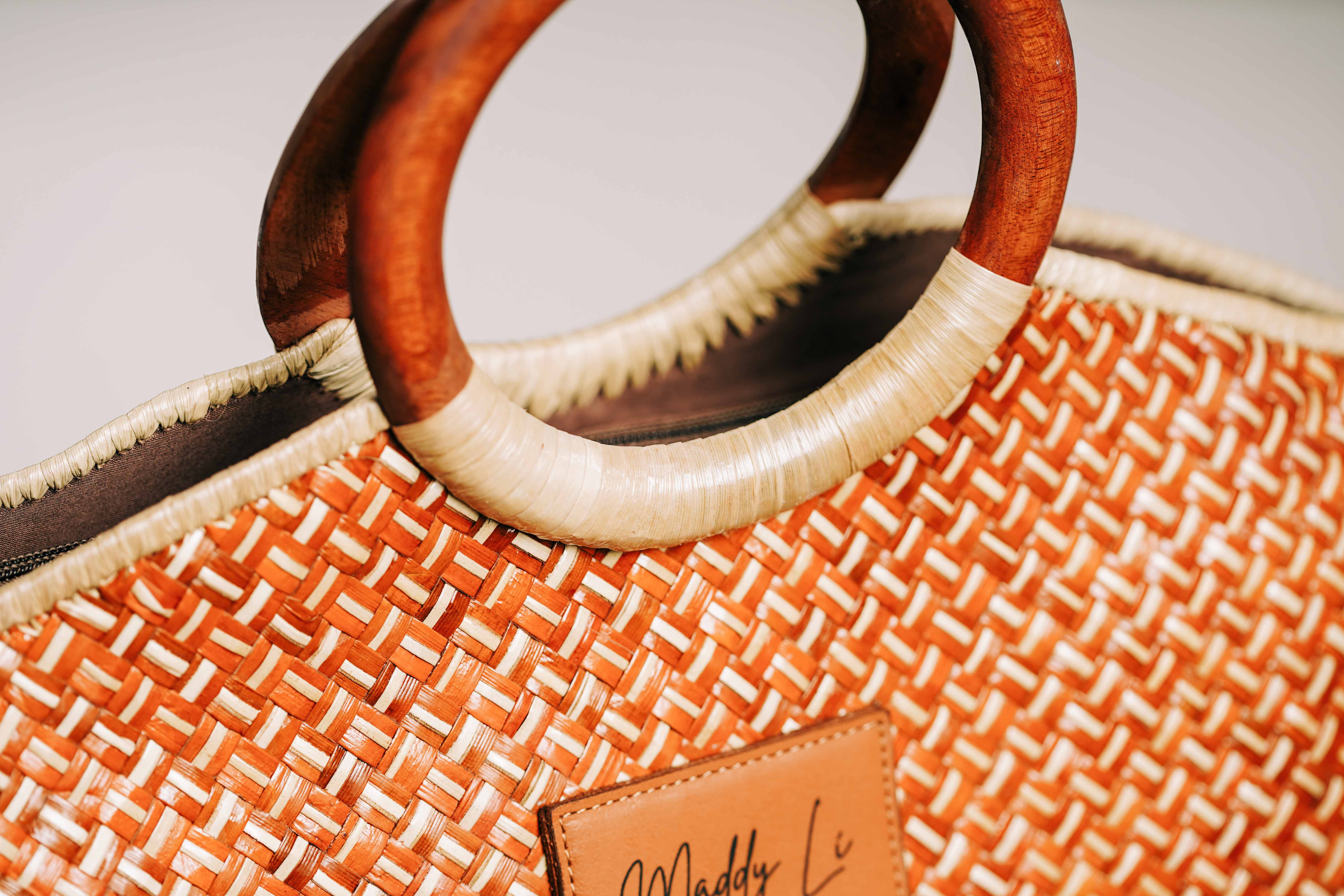 Maddy Lí Sola luxury handbag inside view