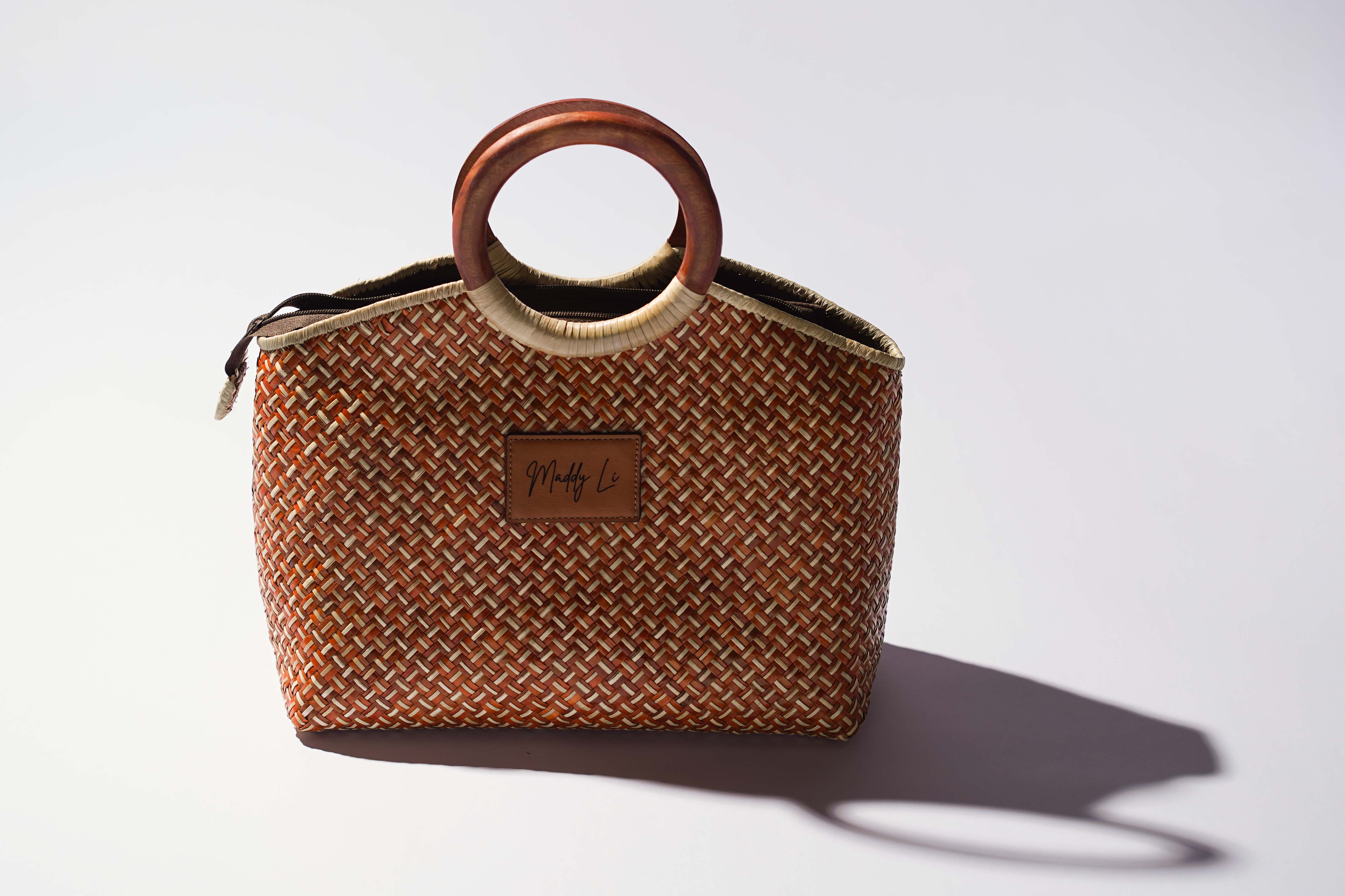 Maddy Lí Sola handbag profile aesthetic perspective
